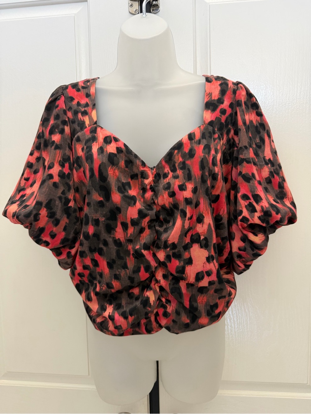 DKNY Red and Black Animal Print Puff Sleeve Top Sz M